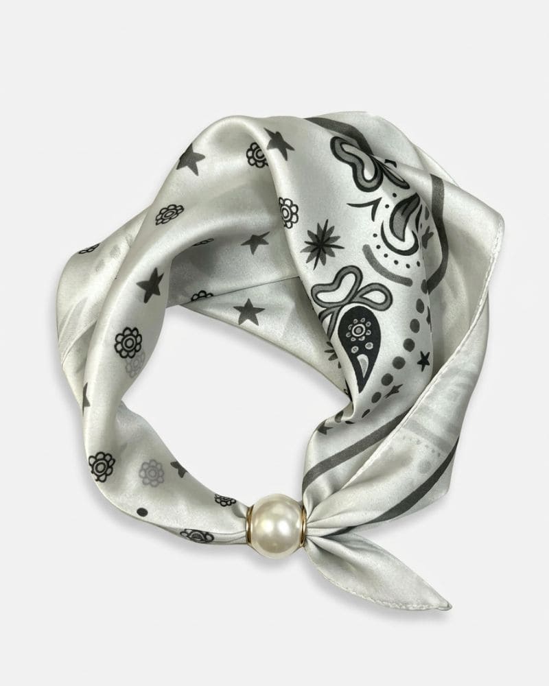 Esti White Magnetic Scarf