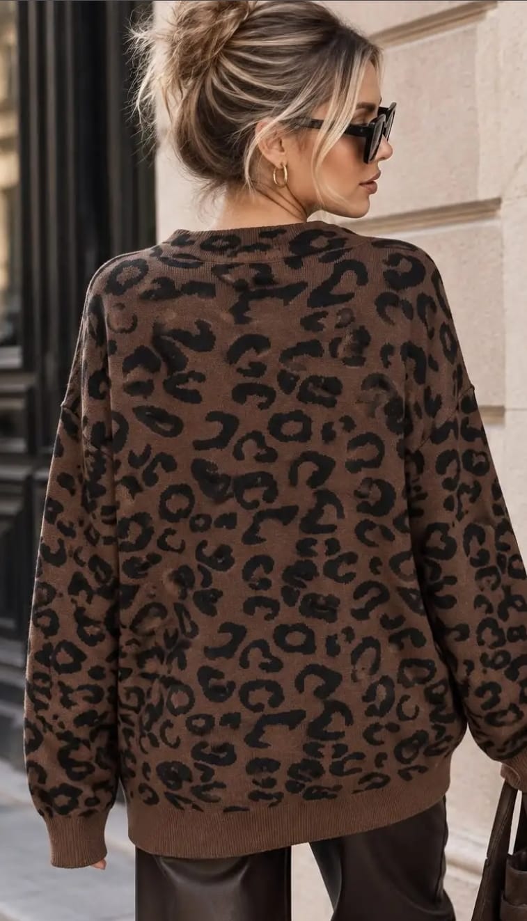 Izzy 'Iconic' Leopard Print Oversized Sweatshirt - Brown