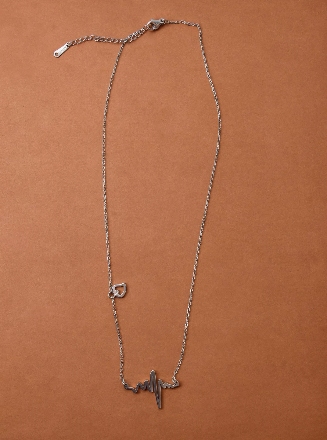 Heartbeat pendant necklace