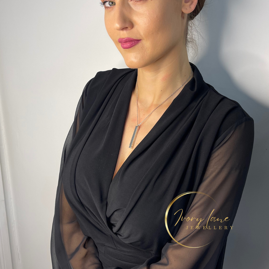 Momentous Collection  3D Engravable Vertical Bar Pendant Gold