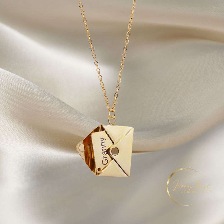 Momentous Collection Envelope Engravable Pendant Gold