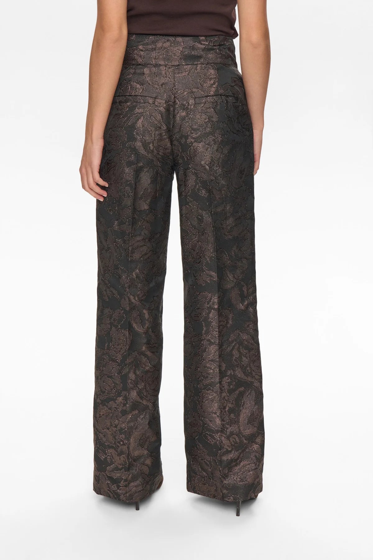 Numph Nulika Suit Pants in Black Coffee
