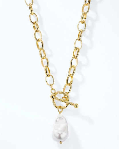 Arizona Gold Chain Necklace with Baroque Pearl Pendant