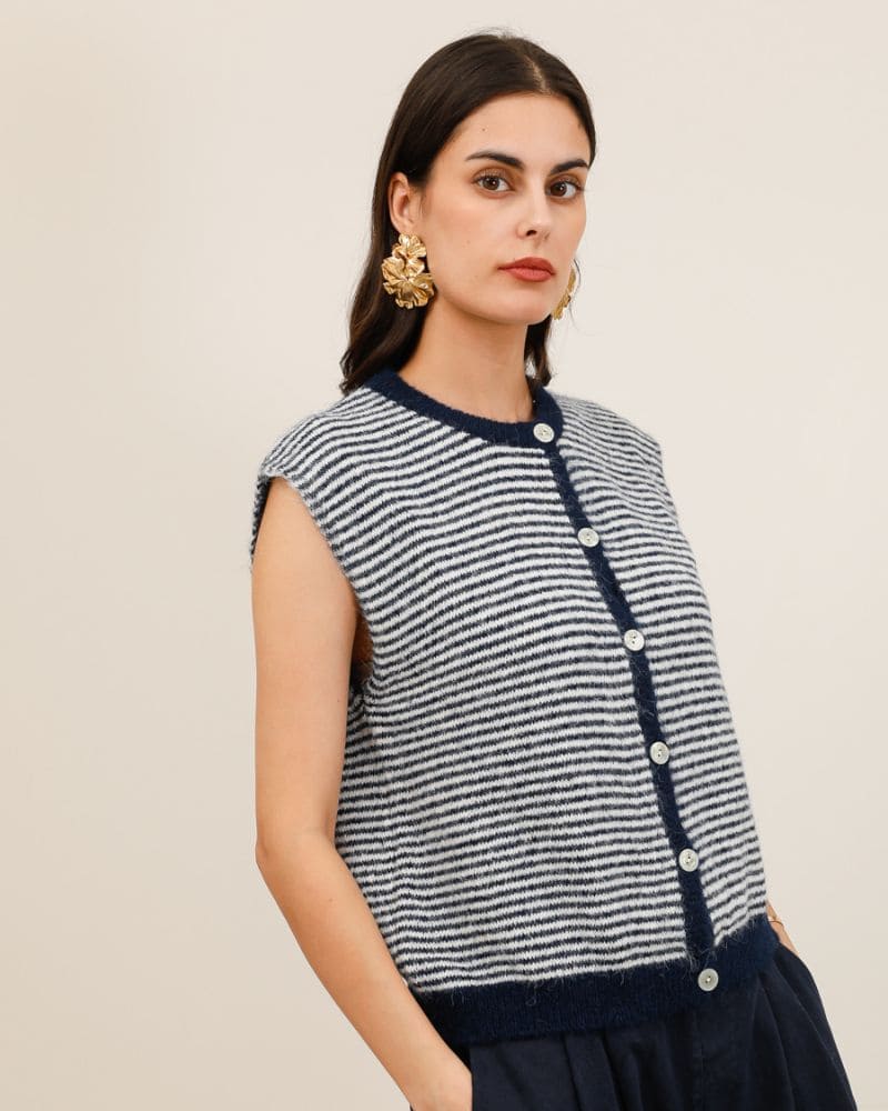 Dove Knit Vest