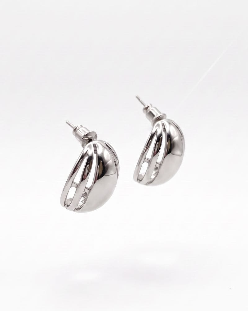 Sybil Silver stud earring