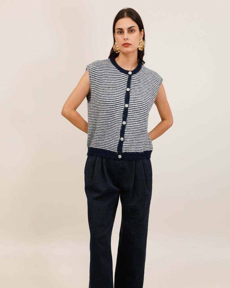 Dove Knit Vest