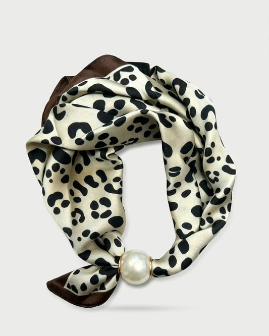 Sasha brown magnetic scarf with spotted design and pearl-style clasp
