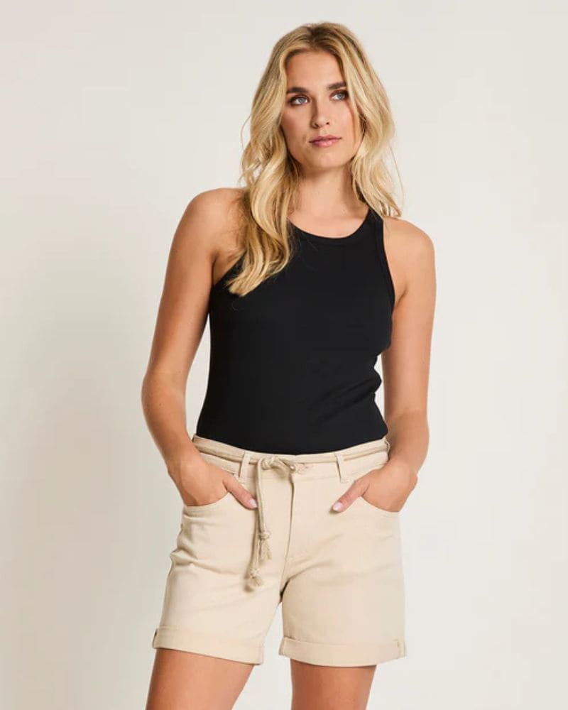 Para Mi Bobby Shorts in Beige