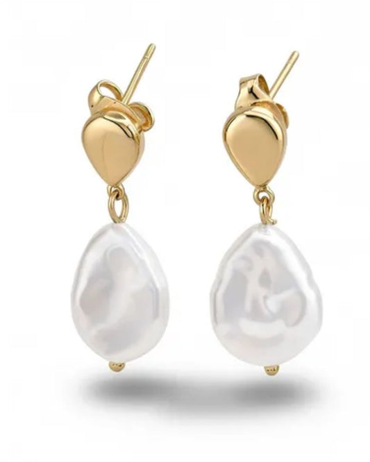 Liz Pearl Drop Earrings