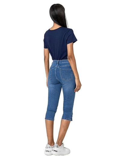 Callie Buttoned Capri Pants