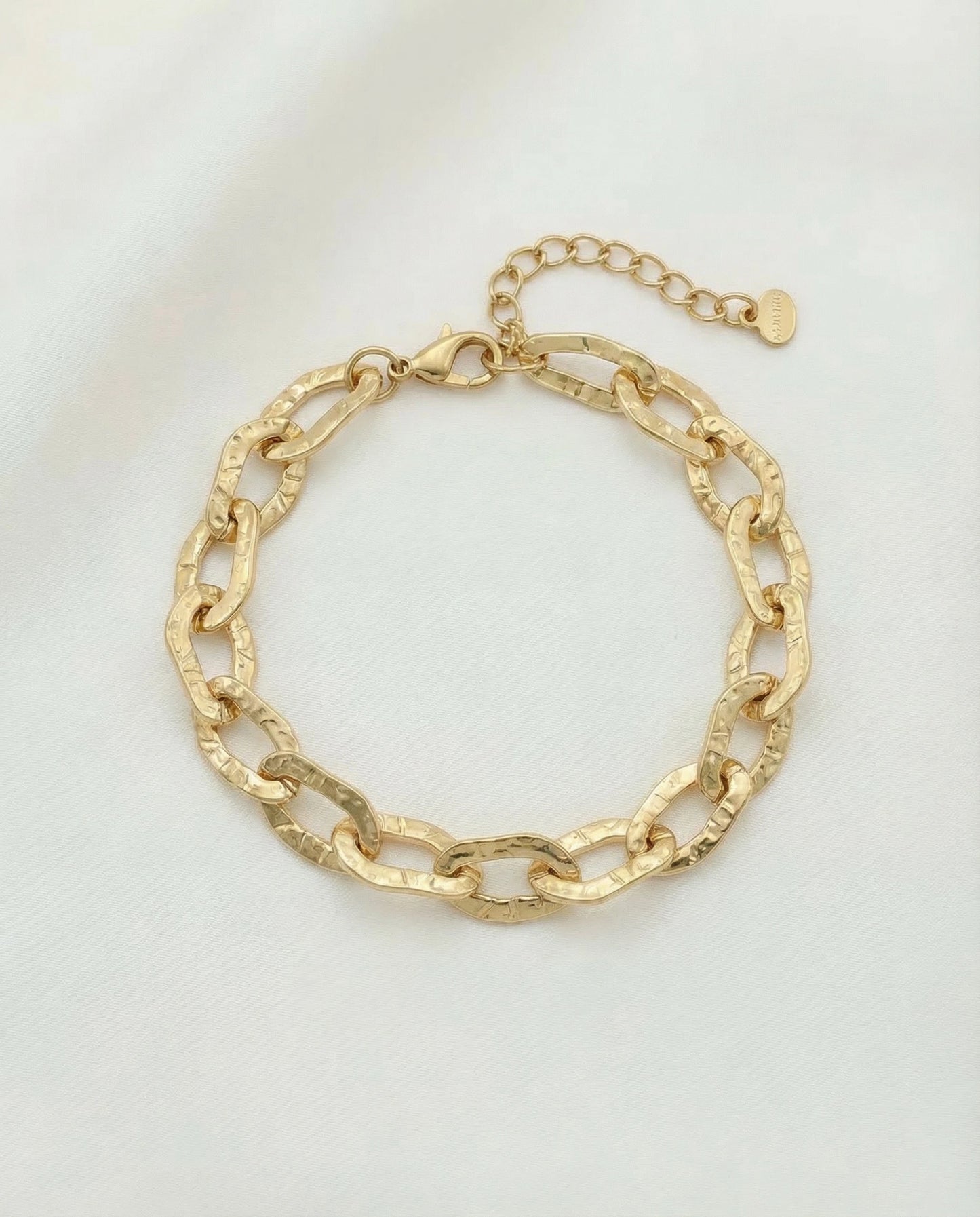Quinn Gold Hammered Link Bracelet