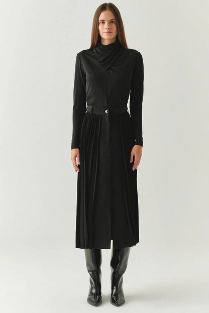 Exquise Florence Black Pleated Maxi Skirt